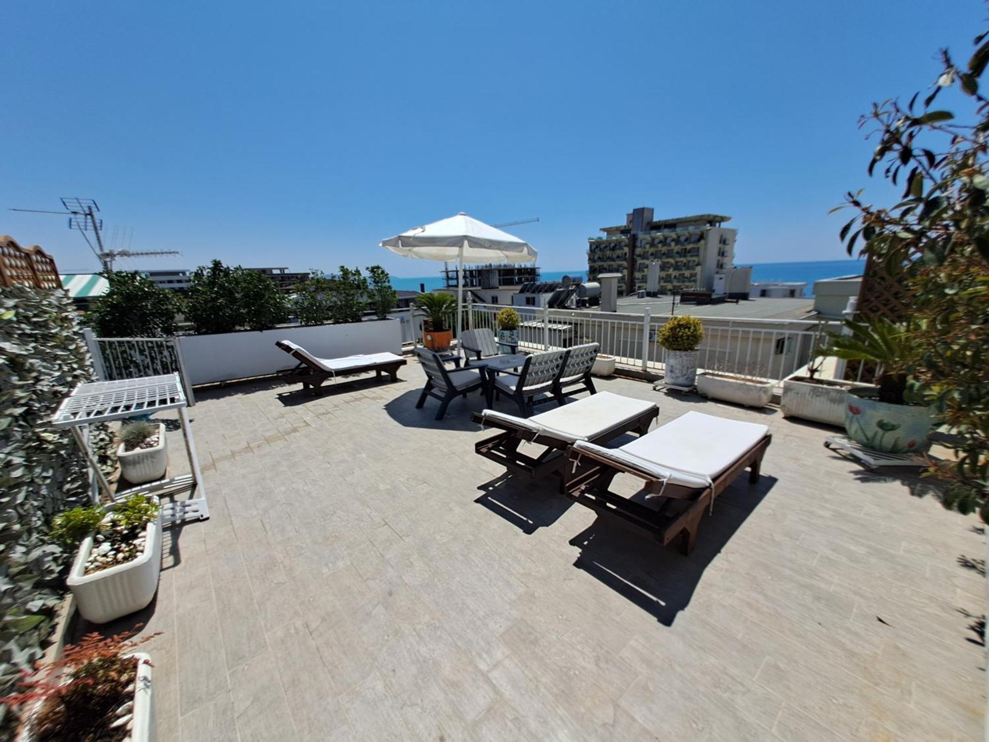 Leilighet Paradise Rooftop Golem (Tirana)